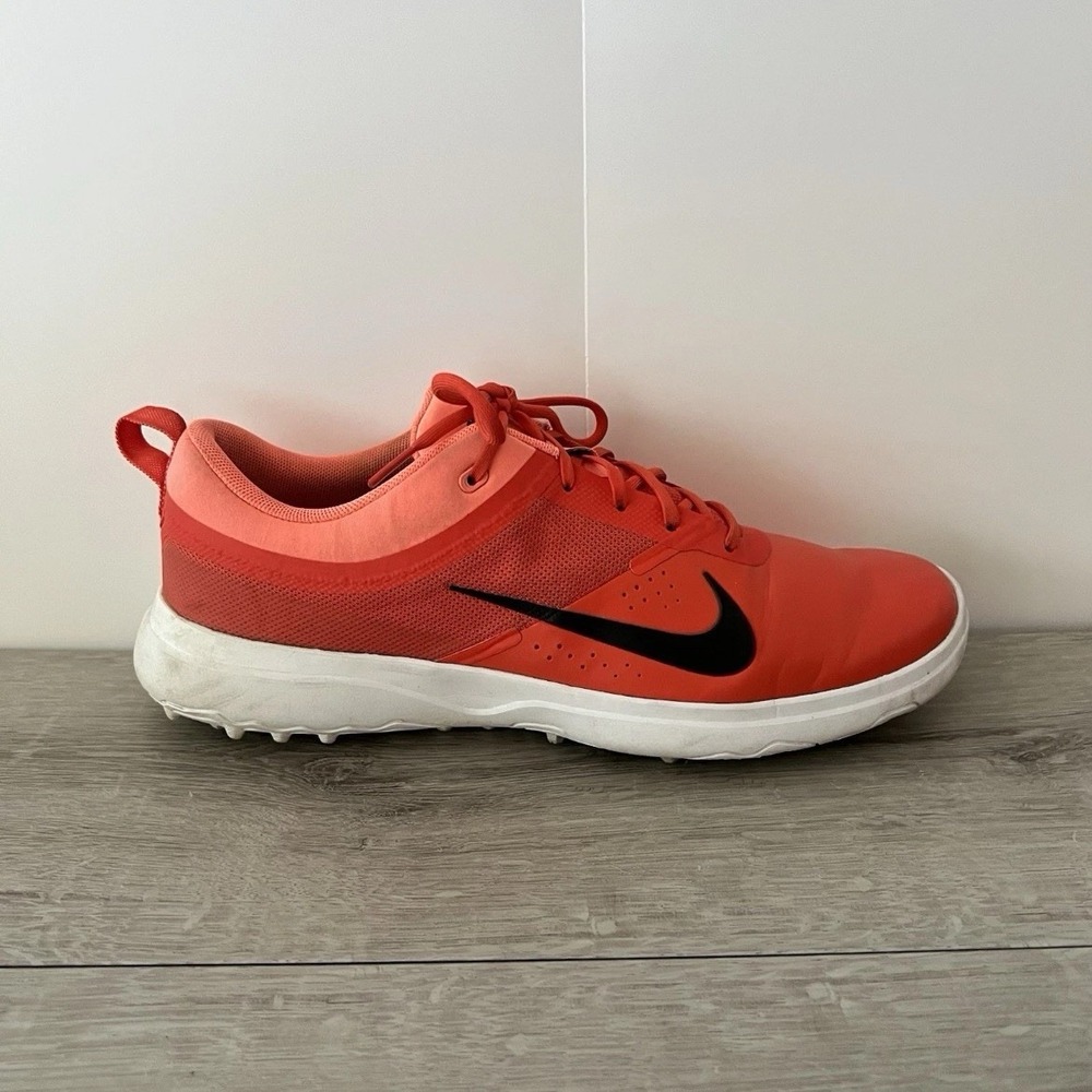 Nike Akamai Womens Size 9 Red Spikeless Golf Shoes Cleats 818732-002